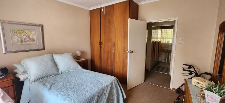 5 Bedroom Property for Sale in Kannoniers Park North West